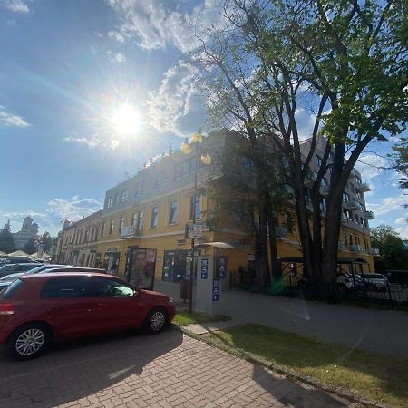 Classy Times - City Centre - Private Parking - Sunny Apartment Poprad Exterior foto